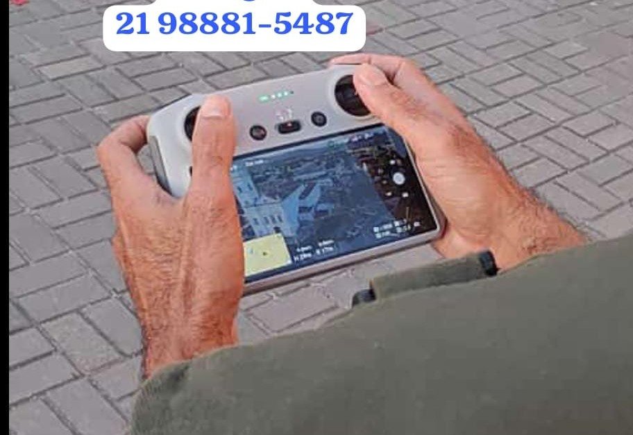 Profissional busca por controle de drone perdido no Centro de Maricá 9 467688093 8754213831337844 917628284140689399 n