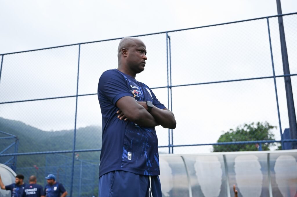 Maricá FC se reapresenta para temporada mais importante de sua história 11 Marica FC 2025 elenco foto Pauline Carvalho