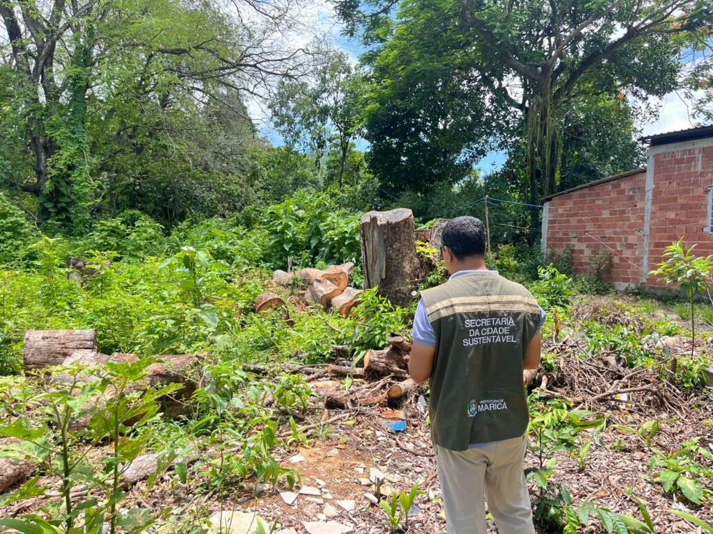 Maricá: Ação de fiscalização flagra construções irregulares e embarga obras 9 gated espraiado 3