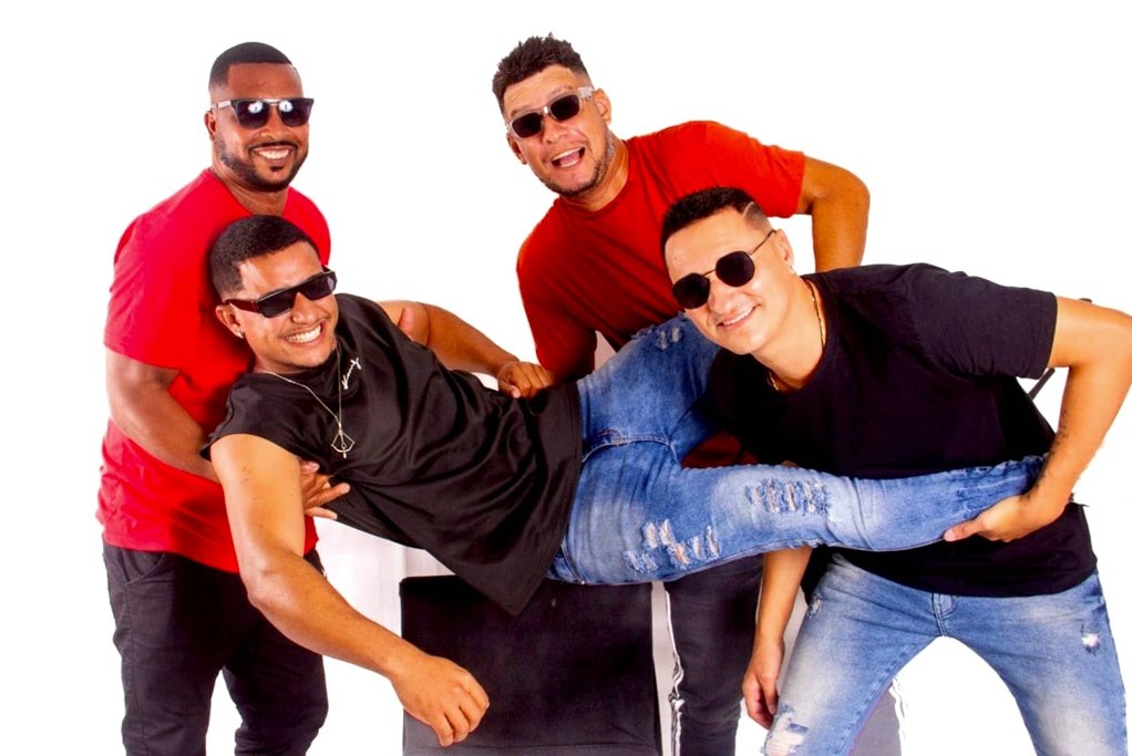 Grupo ChegaMais: 12 anos levando o melhor do samba e pagode ao Rio de Janeiro e além 11 grupochegamais