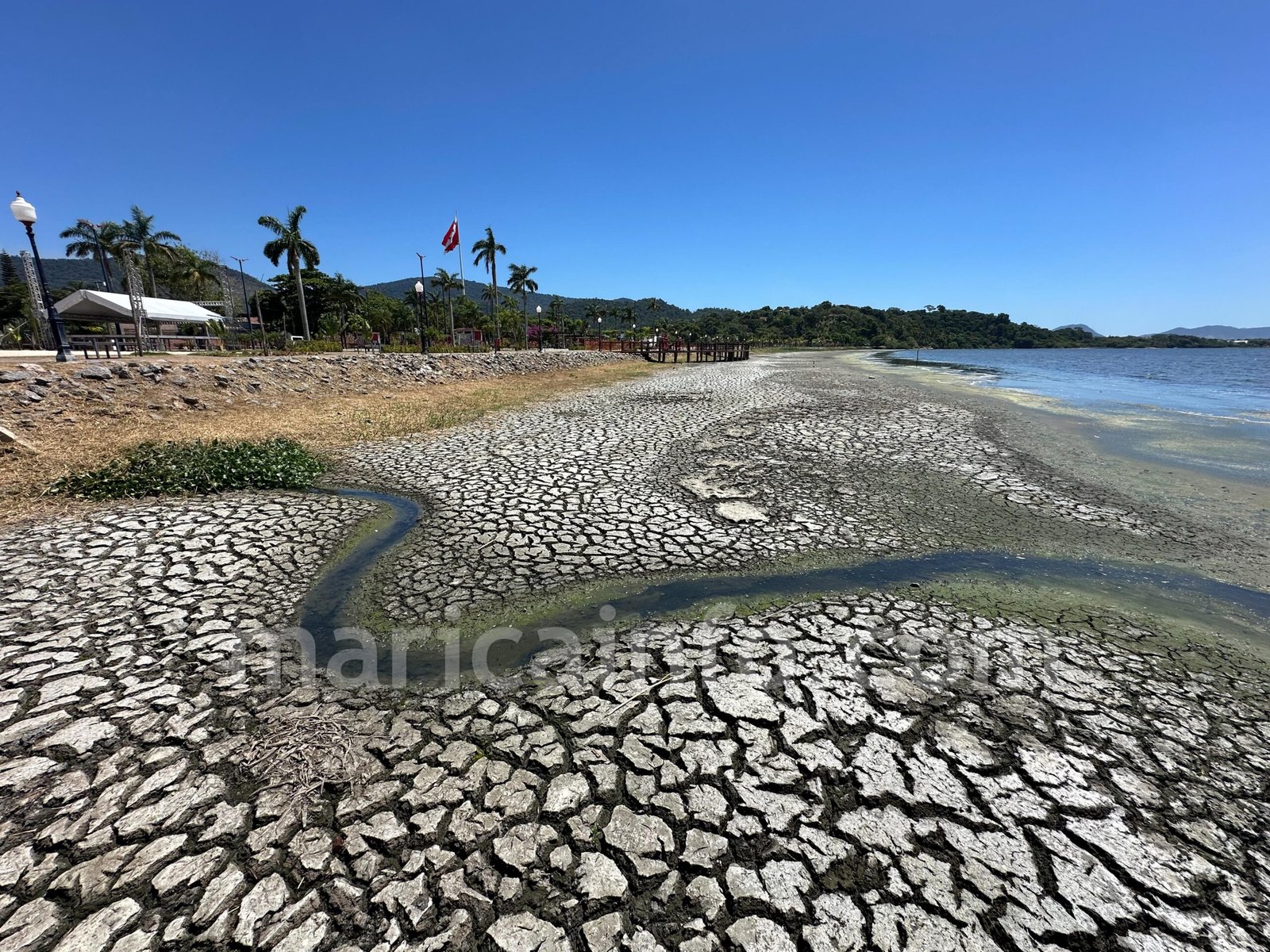 Maricá: Estiagem volta a secar lagoas, passando a receber apenas esgoto 7 estiagem scaled