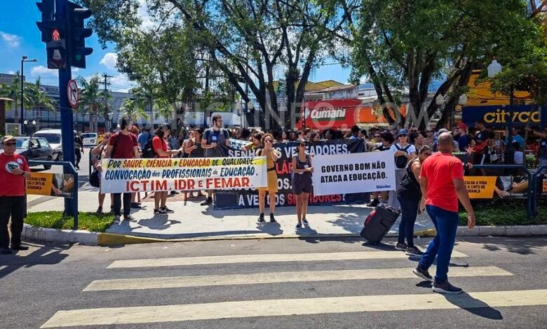 Maricá: Manifestação reúne centenas de moradores; entenda! 7 marica protesto 1