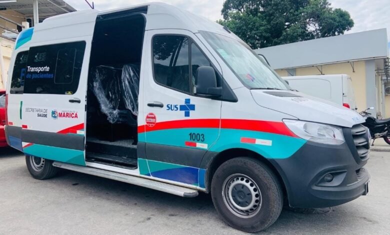 Maricá: Com salários atrasados, motoristas paralisam serviço de transporte de pacientes para outros municípios 7 transporte de pacientes