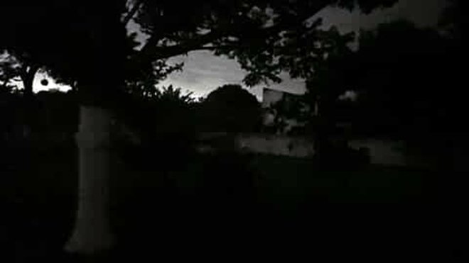 Moradores relatam falta de energia em bairro de Maricá nesta sexta-feira (25) 11 falta energia bosque fundo