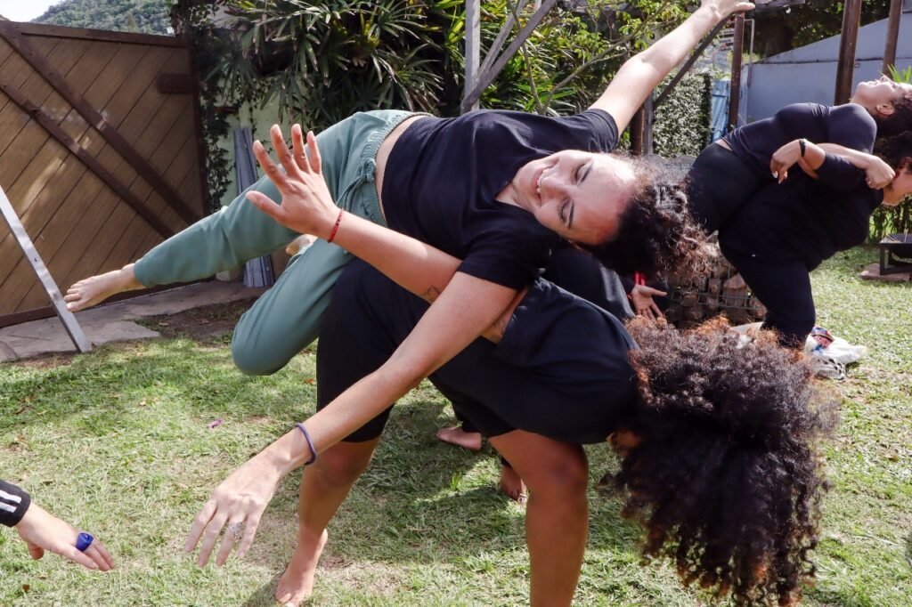 O Teatro resiste: Theatrum Mundi promove aula com Júlia Schaeffer e reafirma potência da formação artística em Itaipuaçu 17 66ff3252 7960 4dbe 9b5d 6e9be4d25d81