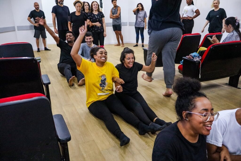 O Teatro resiste: Theatrum Mundi promove aula com Júlia Schaeffer e reafirma potência da formação artística em Itaipuaçu 12 ee674004 d3ba 4248 a726 b2c7171a3247