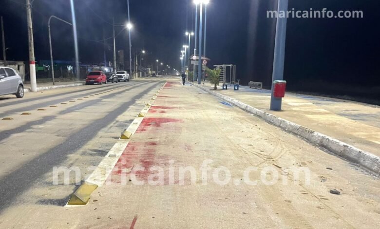 Ressaca provoca interdições na orla de Maricá; Defesa Civil reforça monitoramento em Ponta Negra 7 ondas avancam calcadao itaipuacu