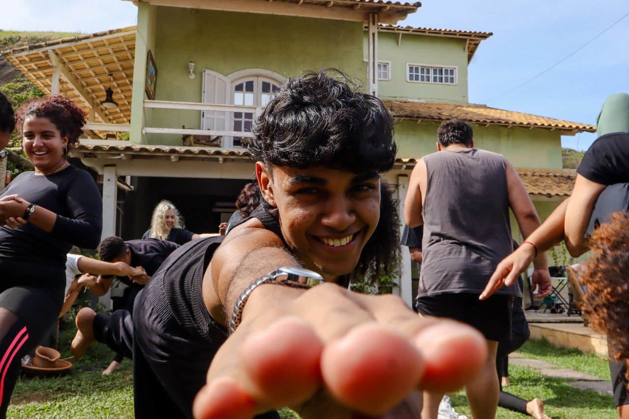 Teatro que transforma: Mostra Final da oficina “Por uma Teatralidade Física” celebra processo formativo em Maricá e projeta novos horizontes 15 WhatsApp Image 2025 08 20 at 18.04.41