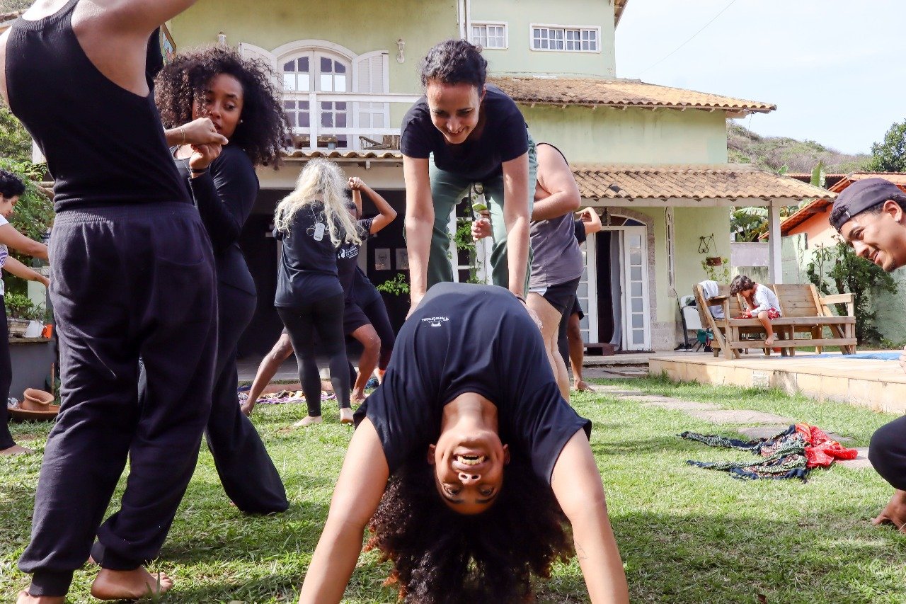 Teatro que transforma: Mostra Final da oficina “Por uma Teatralidade Física” celebra processo formativo em Maricá e projeta novos horizontes 11 WhatsApp Image 2025 08 20 at 18.04.44