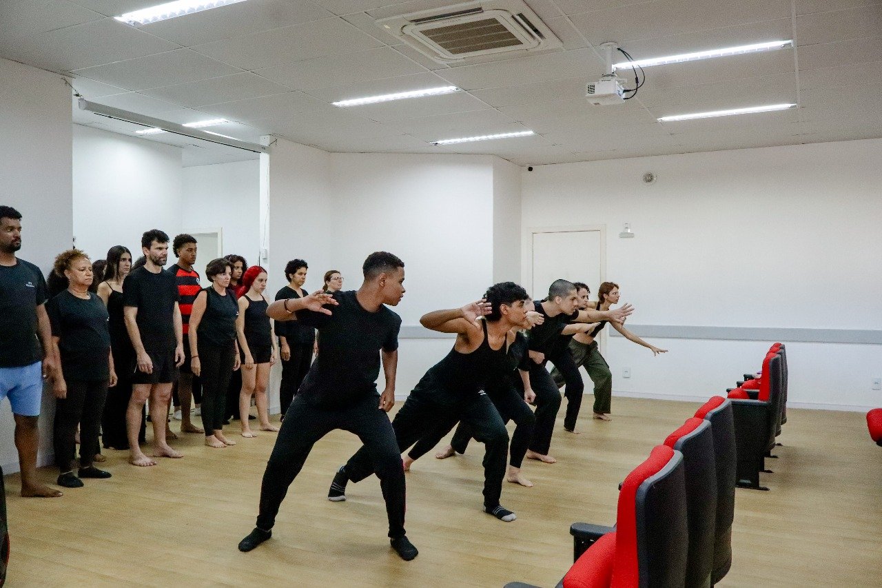 Teatro que transforma: Mostra Final da oficina “Por uma Teatralidade Física” celebra processo formativo em Maricá e projeta novos horizontes 8 WhatsApp Image 2025 08 20 at 18.04.46 1