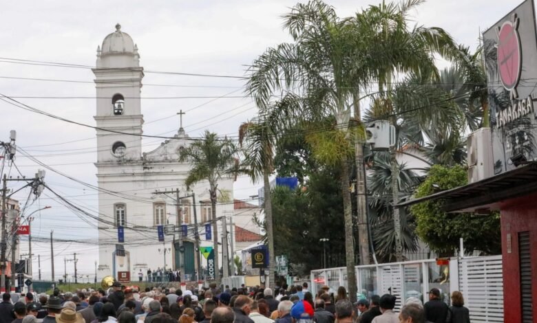 Maricá: Fé, música e tradição marcam primeiro dia de shows na Festa de N. S. do Amparo 11 festa ns amparo 2025