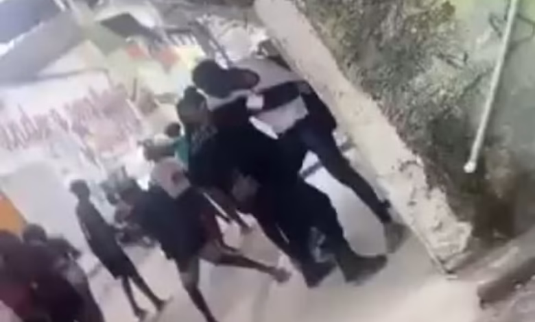 Policiais militares são agredidos durante operação em Niterói 8 policiais militares niteroi