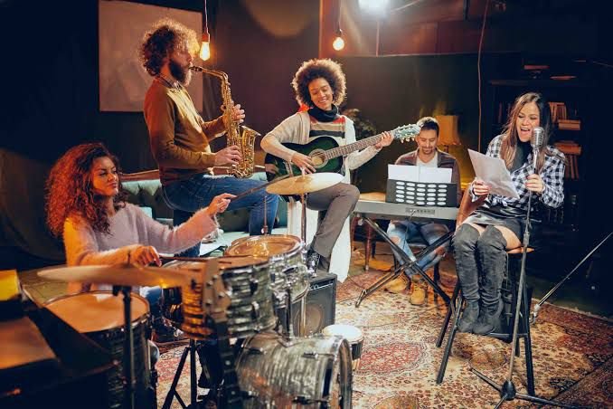 Escola de Música Bruna Mandz, em Itaipuaçu, tem aulas a partir de R$ 250 no Mês das Crianças 1 musica ita