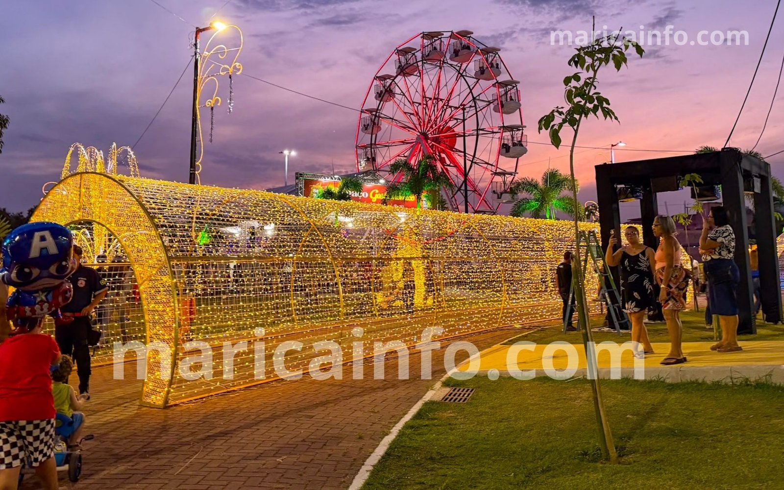Tunel de Led Parque Nanci Natal Brasilidade 2025 foto Joao Henrique Marica Info