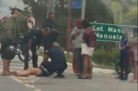 Colisão entre carro e moto deixa uma pessoa ferida na RJ-106 em Maricá 10 manu manuela