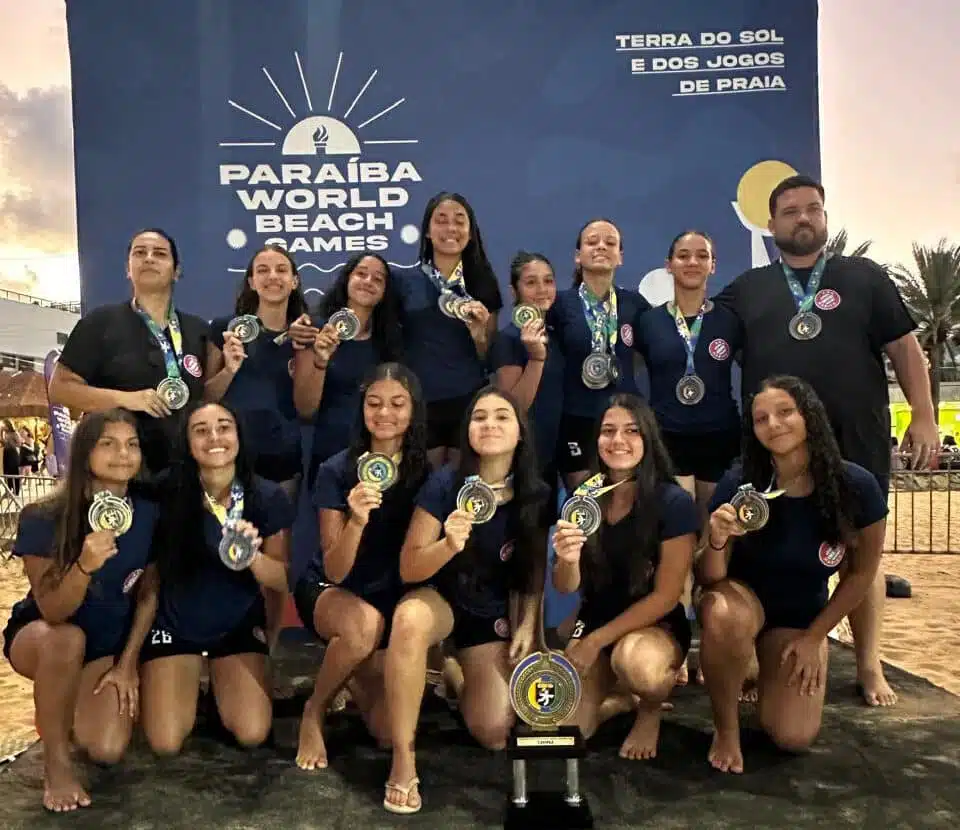 Time de Maricá domina o Brasileiro 2025 e sobe ao pódio em todas as categorias 10 marica handball 2025 e1762813352917