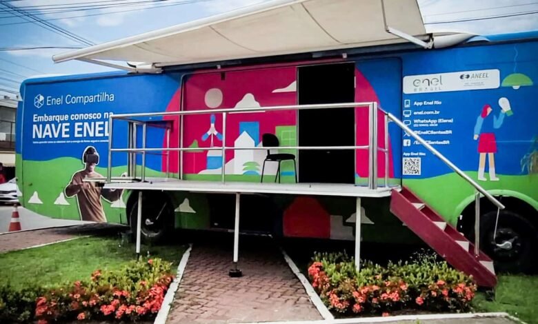 Enel leva atendimento itinerante e experiência imersiva para Itaipuaçu 5 Acao Energia Legal Foto de Thiago Freitas 8 e1764899448872