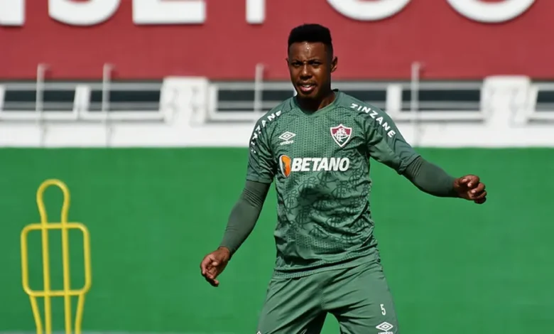 Ex-Fluminense e São Paulo, Wellington reforça o Maricá F.C no Carioca 2026 7 Wellington nos tempos de Fluminense