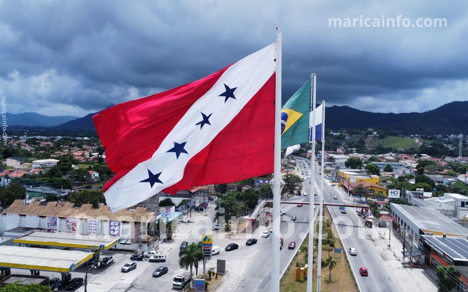 bandeira marica 2026 nublado chuva