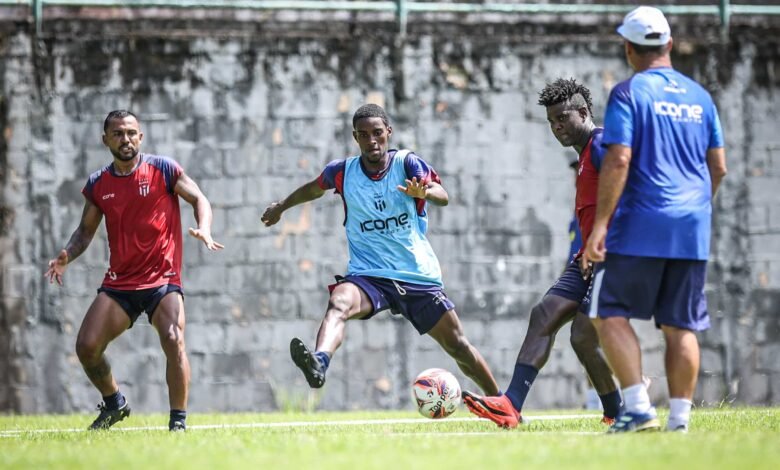 Maricá F.C. enfrenta Portuguesa em duelo decisivo pelo quadrangular do rebaixamento 18 Marica F.C. enfrenta Portuguesa por pontos decisivos no Grupo X
