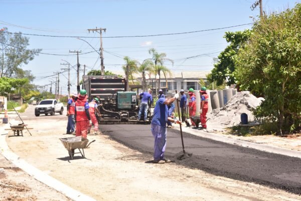 Maricá inicia obras de pavimentação em Itaipuaçu 8 Obra de pavimentacao movimenta Jardim Atlantico Leste em Itaipuacu