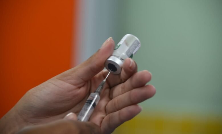 Maricá realizou Dia D de vacinação contra a gripe em unidades de saúde 15 Marica realiza Dia D de vacinacao contra a gripe com atendimento em unidades e pontos estrategicos