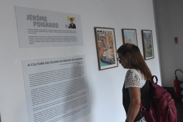 Maricá: Casa de Cultura recebe mostra com pinturas de cidades como Paris e Nova York 11 WhatsApp Image 2026 03 23 at 15.38.24