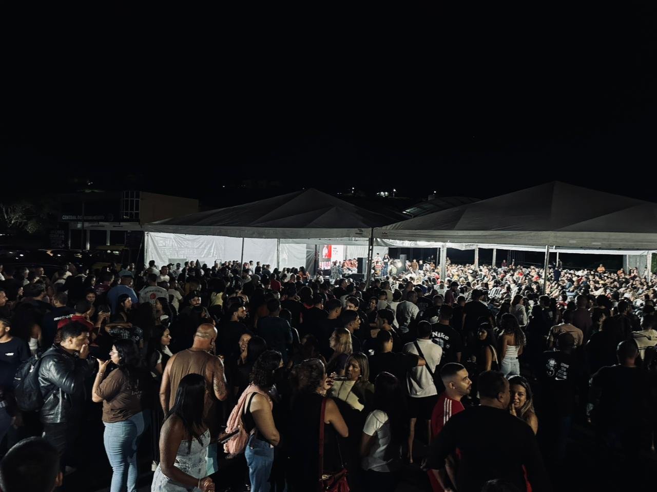 Vereador Hadesh reúne cerca de 4,5 mil pessoas em evento de prestação de contas em Maricá 5 prestacao contas m hadesh