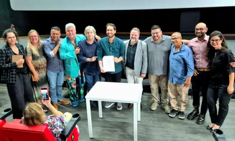 Maricá firma parceria para criação de curso técnico em Artes Carnavalescas 19 Marica firma parceria para criacao de curso tecnico em Artes Carnavalescas