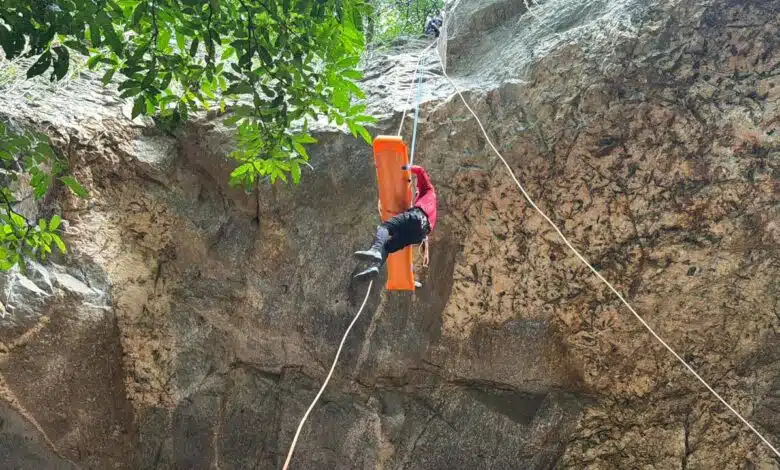 Defesa Civil de Maricá realiza treinamento de resgate vertical para atuar em áreas de difícil acesso 14 treinamento