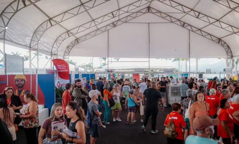 Maricá: Evento do Dia do Trabalhador reúne serviços e atrações 13 Evento do Dia do Trabalhador reune servicos e atracoes culturais