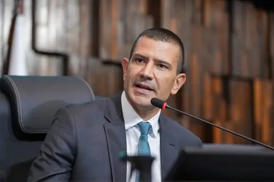 Câmara de Maricá aprova Título de Cidadão Maricaense para Douglas Ruas, presidente da Alerj 1 douglas ruas alerj