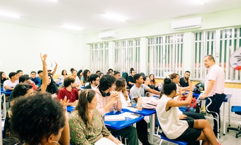 Maricá abre inscrições para cursinho pré-Enem gratuito com aulas online; saiba como participar 12 pre enem marica