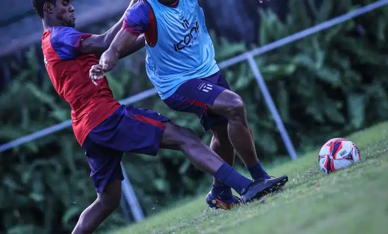 De olho na liderança isolada, Maricá F.C encara o Araruama pela Série A2 17 Marica F.C busca lideranca isolada em duelo contra o Araruama