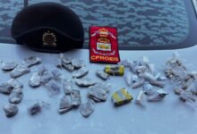 Troca de tiros com termina com jovem preso e drogas apreendidas em Maricá 4 Troca de tiros com termina com jovem preso e drogas apreendidas em Marica