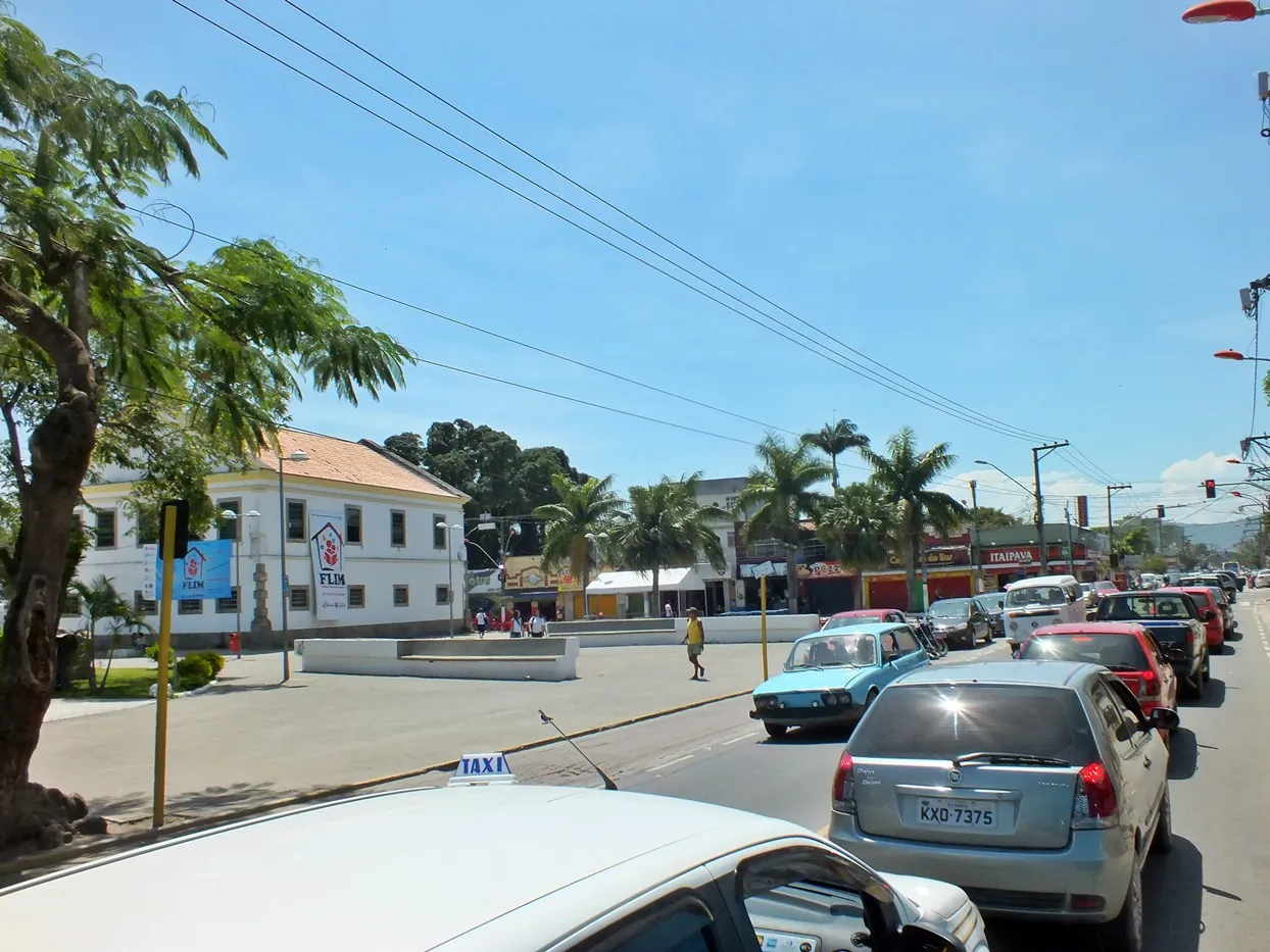 Semana começa com temperaturas altas em Maricá 9 Às 14:50h os termômetros marcavam 36ºC no Centro de Maricá. (Foto: João Henrique | Maricá Info)