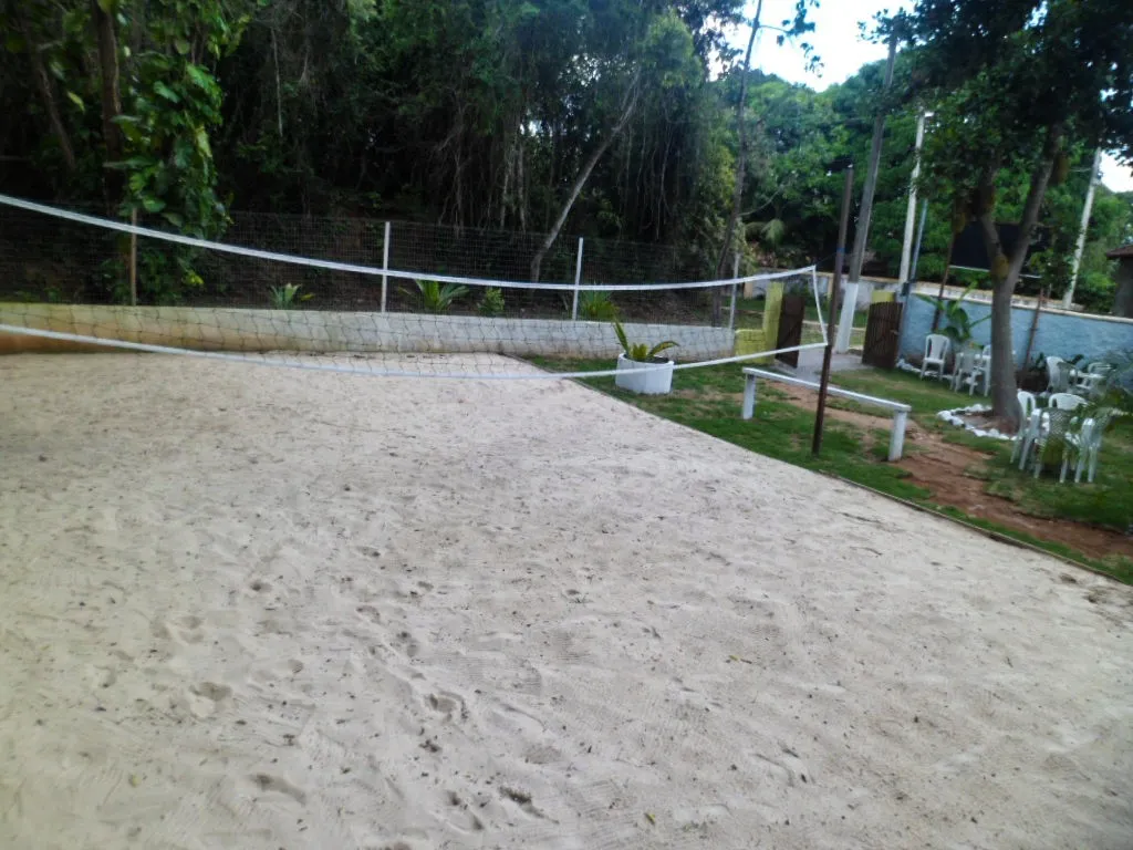 Recanto Canaã: novo espaço para eventos, festas e confraternizações em Maricá 8 Recanto Canaã conta com quadra de vôlei.