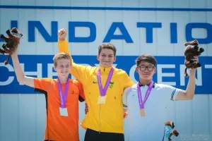 Atleta de Maricá vence campeonato mundial de tiro com arco 4 Pódio composto por braisleiro, holandês e sul-coreano.