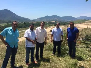 Maricá: Quaquá anuncia criação de curso superior de Arquitetura 7 Quaquá em visita às obras do Campus da IFF em Maricá.