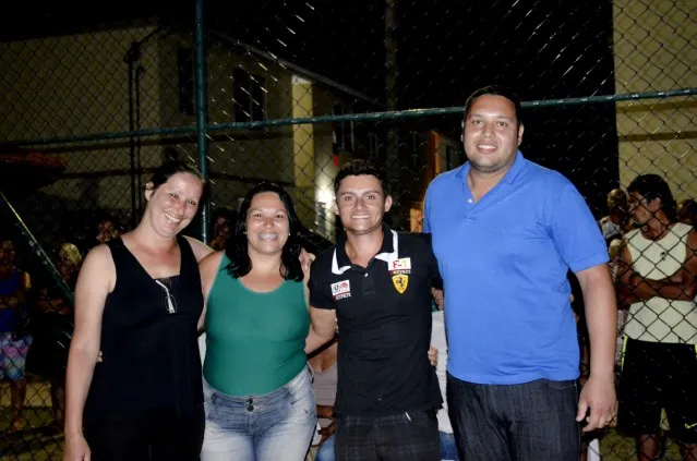 Itaipuaçu: Moradores de condomínio Minha Casa Minha Vida elegem síndicos 9 Gualter Ribeiro (camisa azul) sindico do Setor B