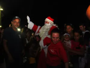 Clima de Natal invade o Centro de Maricá 9 Clima de Natal invade o Centro de Maricá. (foto: João Henrique / Maricá Info)