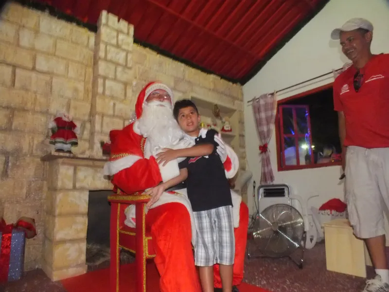 Clima de Natal invade o Centro de Maricá 10 Clima de Natal invade o Centro de Maricá. (foto: João Henrique / Maricá Info)