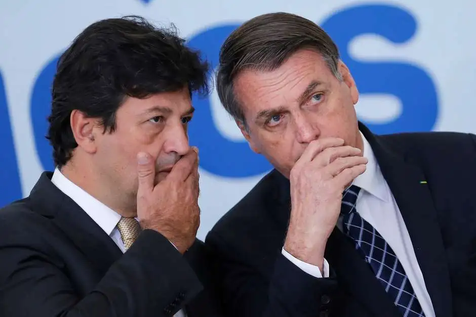Bolsonaro desiste de demitir ministro da Saúde 9 manbolso 3