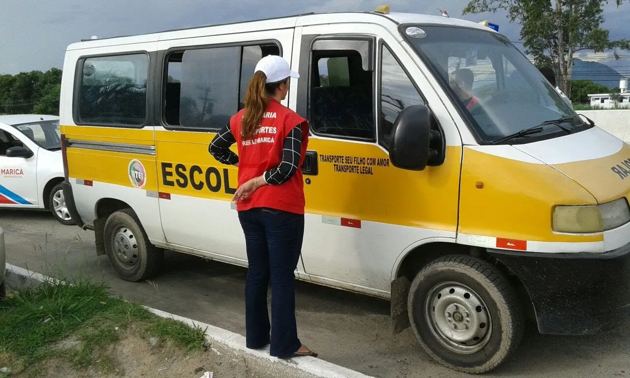 Maricá inicia vistorias do transporte escolar 8 van escolar