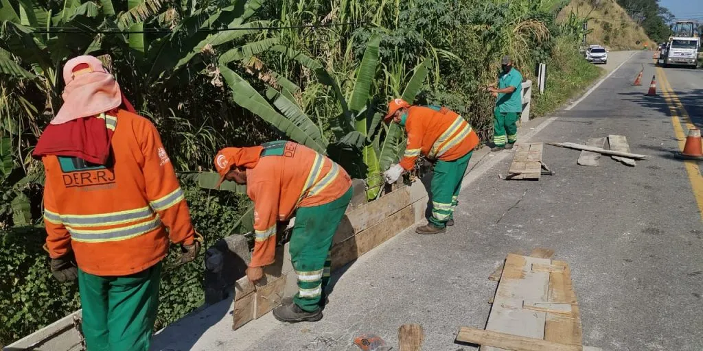 Maricá: DER faz reparo em ponte após reportagem denunciando o perigo 9 der faz reparo rj 106
