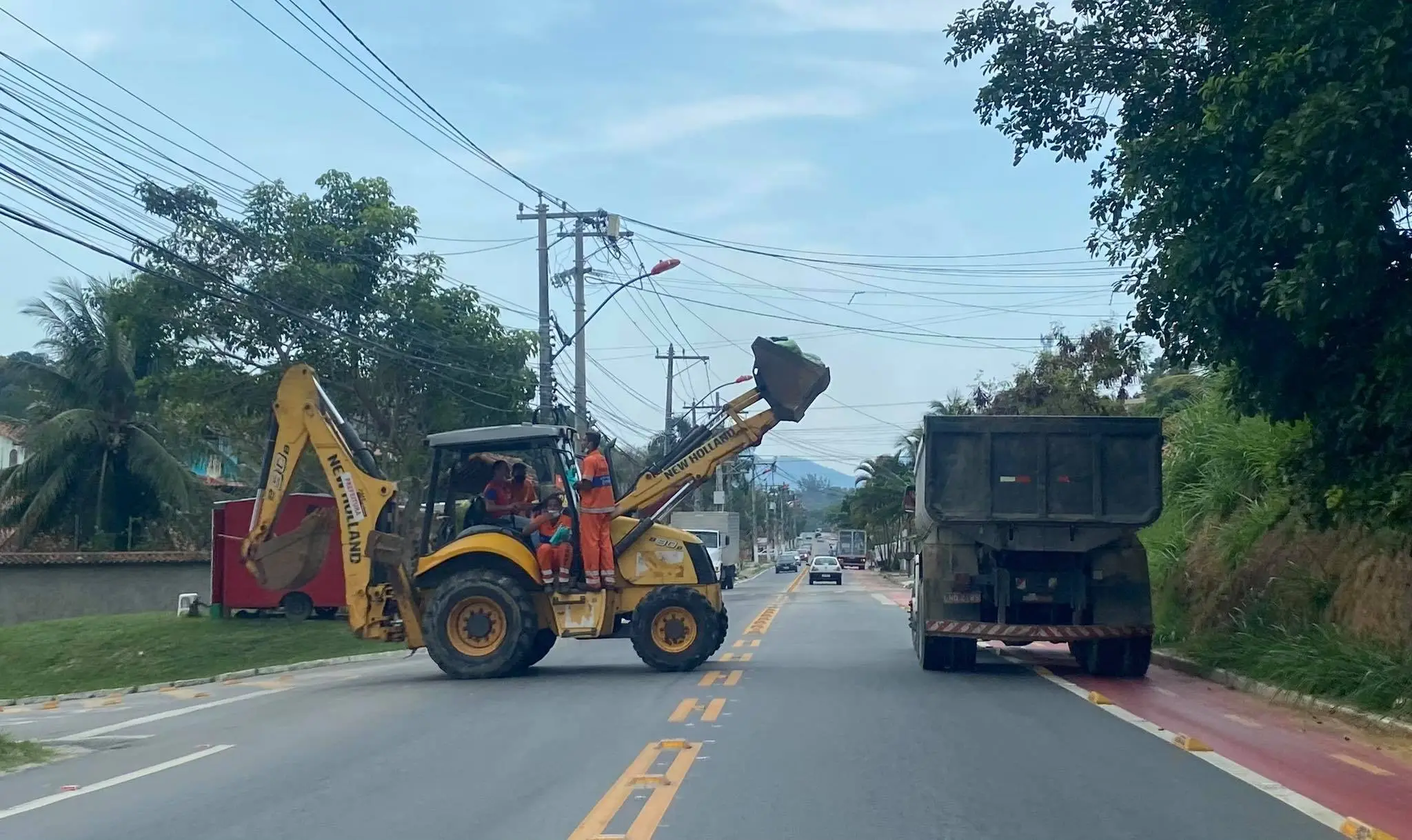 Maricá: Prefeitura realiza coleta de lixo emergencial 8 coleta de