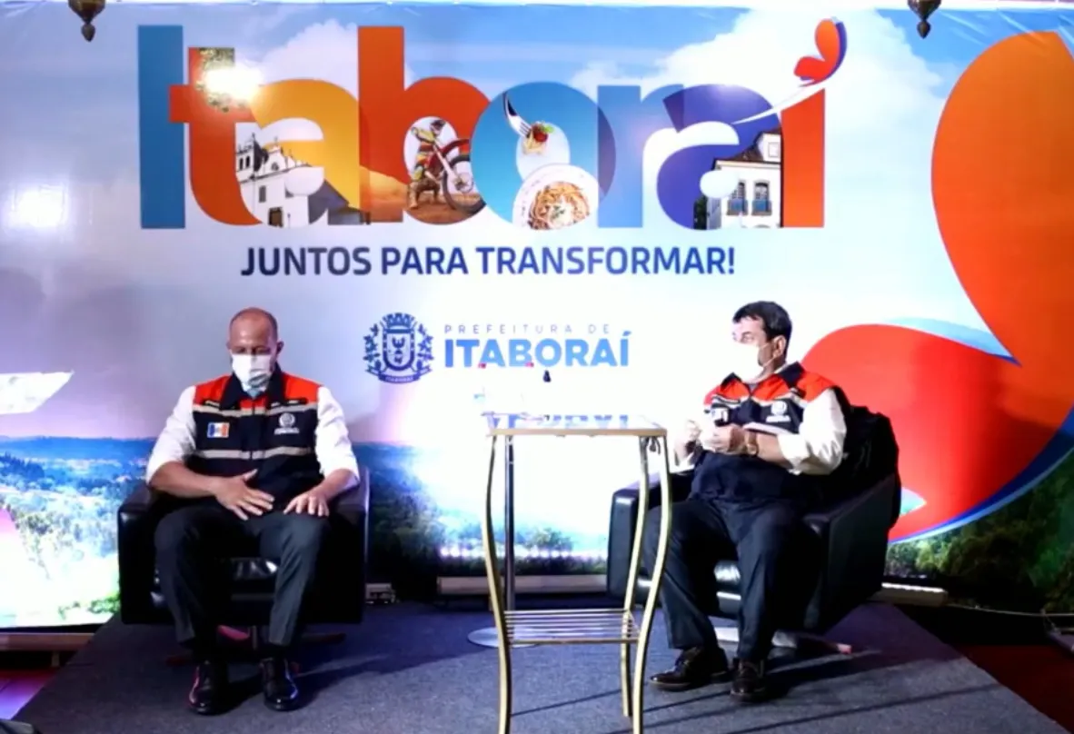Marcelo Delaroli assume prefeitura de Itaboraí 7 marcelo delaroli casula itaborai