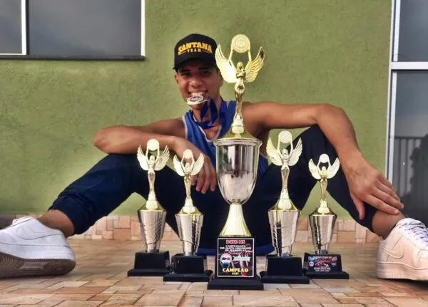 Jovem de Maricá é campeão estadual de boxe no Mato Grosso do Sul 8 atleta de marica acumula titulos gabriel cabral