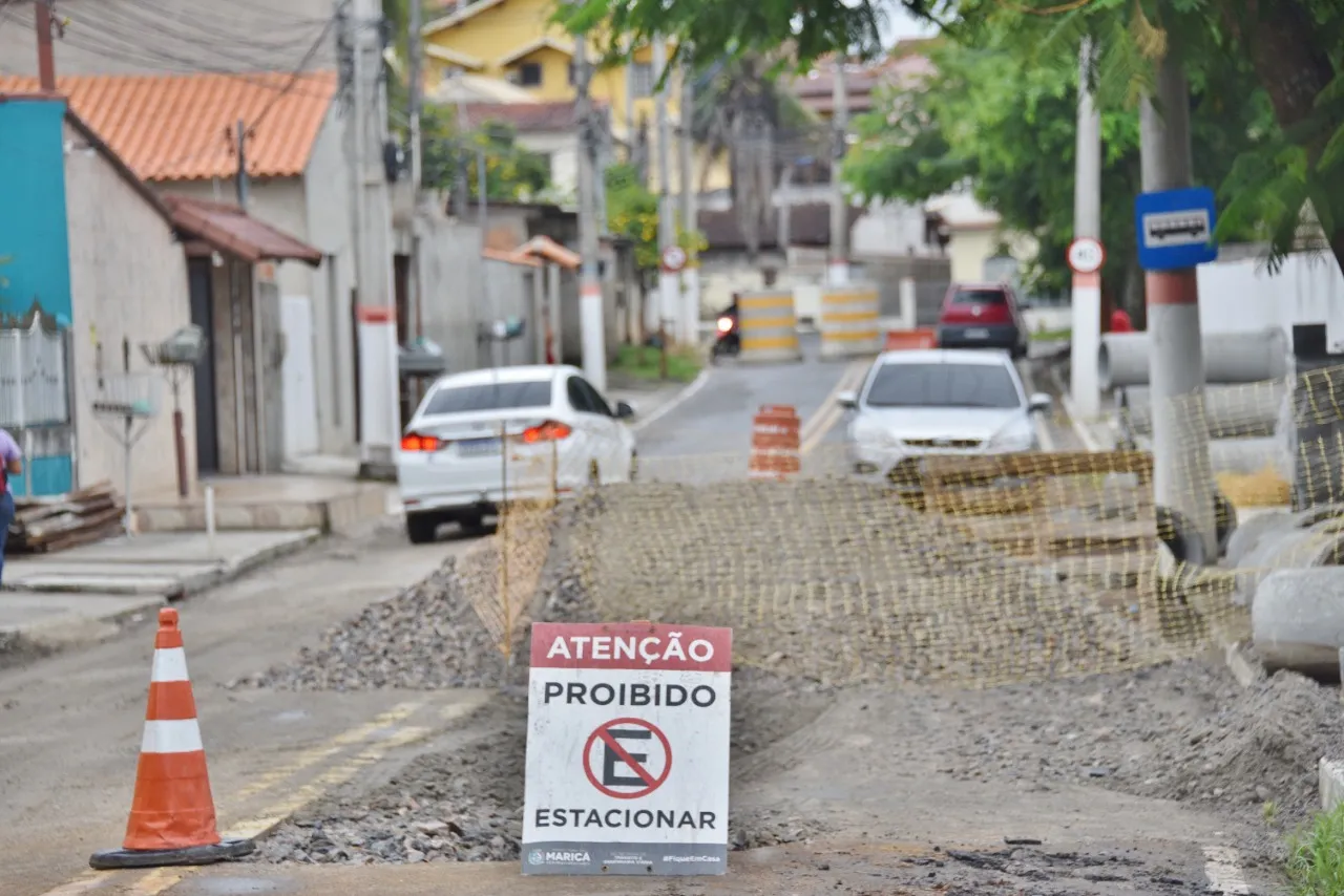 Maricá: Rua no Flamengo continua interditada para obras de drenagem 6 rua ari spindola flamengo