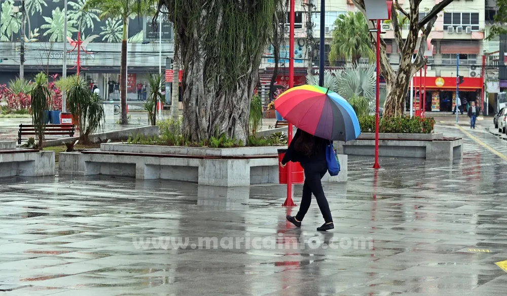 Maricá: Nova frente fria traz de volta a chuva neste sábado (18) 6 chuva tempo marica frio